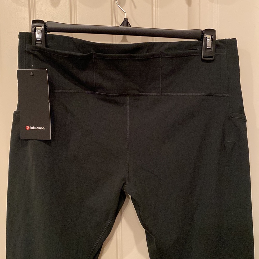 Surge Lululemon Leggings Size XXL - Picture 5 of 12